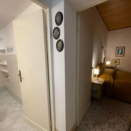 Attico Con Terrazzo Panoramico A 200 Mt Dal Duomo דירה *