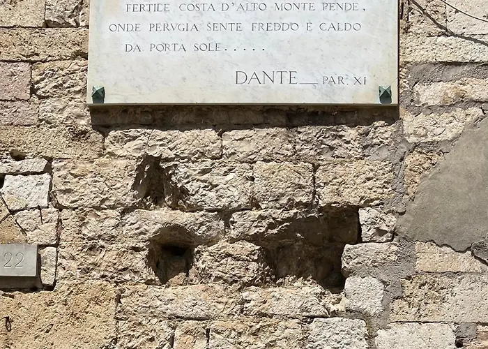 Le Balze Attico Terrazzo Panoramico A 200 M Dal Duomo Perugia