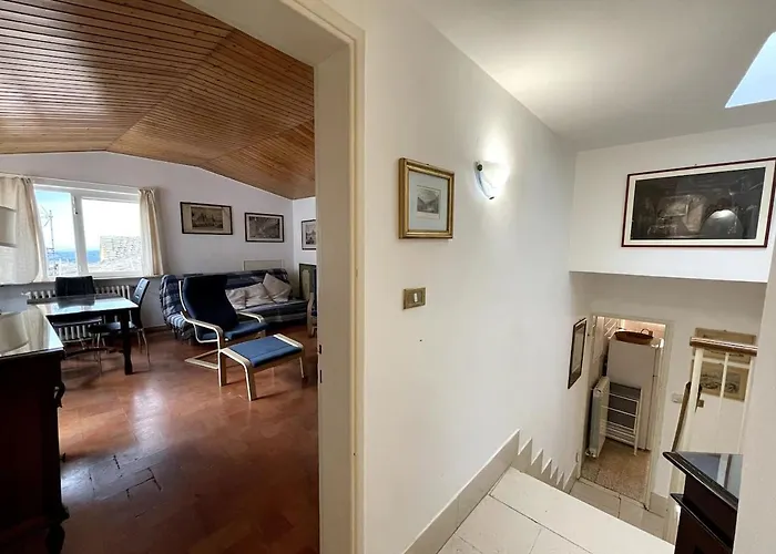 Le Balze Attico Terrazzo Panoramico A 200 M Dal Duomo Apartamento